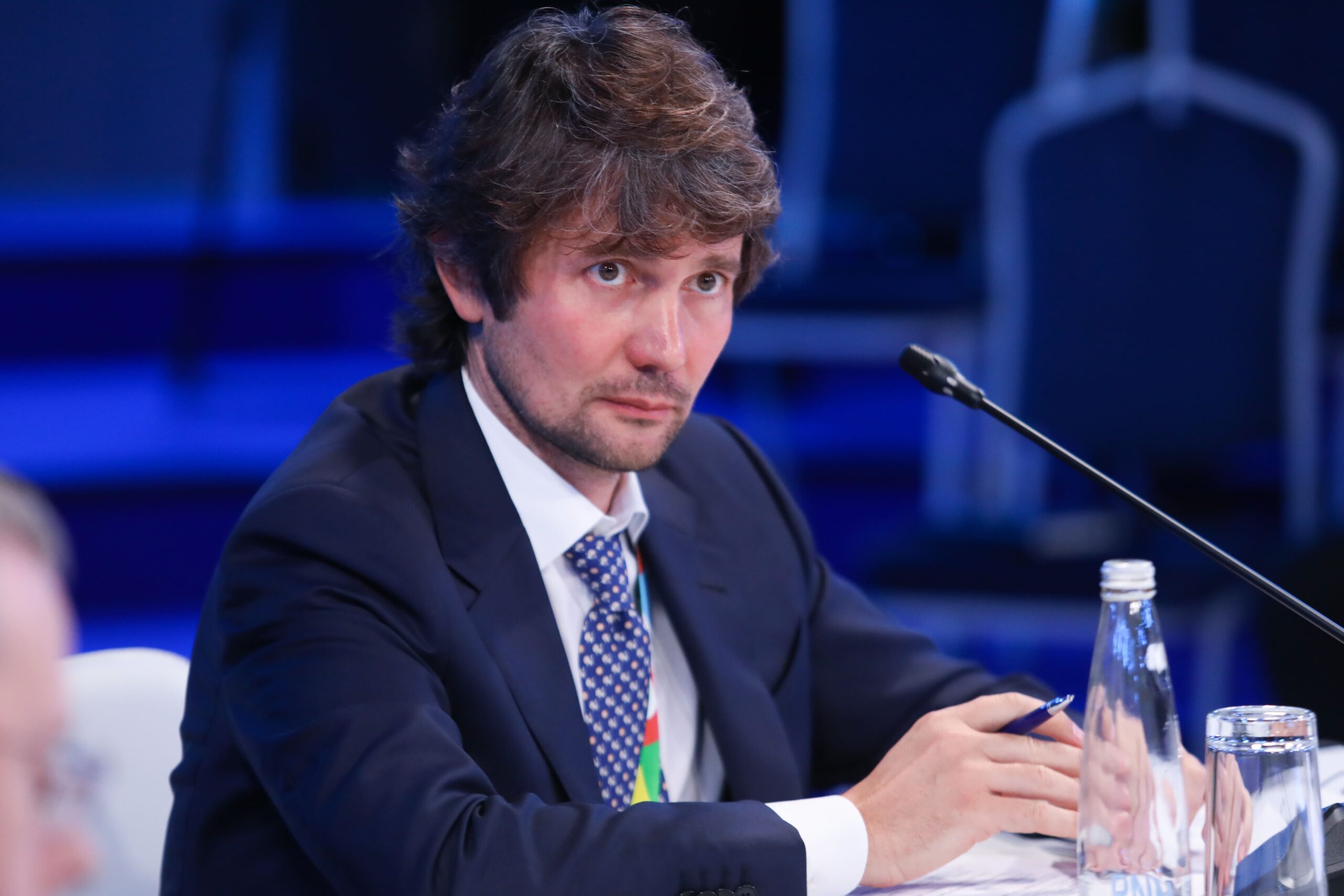 Mercados registram prejuízos bilionários em meio à disputa de grandes conglomerados pelo comando do comércio mundial de grãos